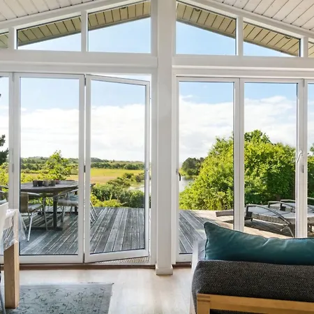 Vakantiehuis Stygg - 400m From The Sea By Interhome *