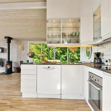 Vakantiehuis Stygg - 400m From The Sea By Interhome *